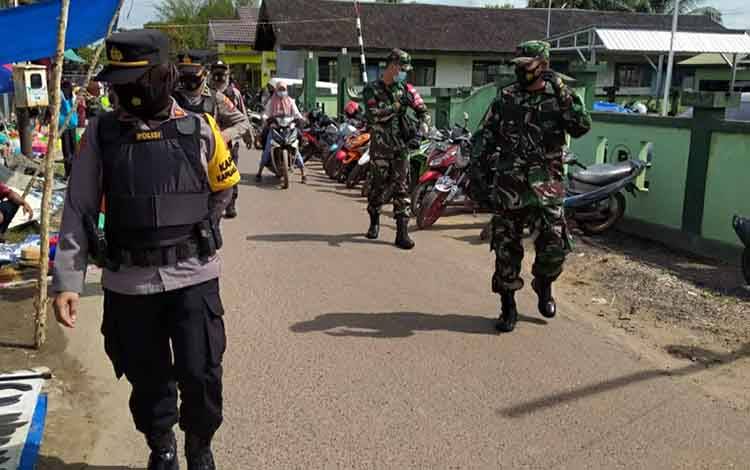 Petugas Gabungan di Kapuas Murung Lakukan Patroli Gabungan Sasar Pasar Tradisional