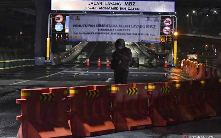 Polda Metro Putar Balik 1.070 Kendaraan Hari Pertama Larangan Mudik
