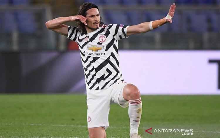 De Gea dan Cavani Banjir Pujian Setelah Bantu MU Lewati Roma