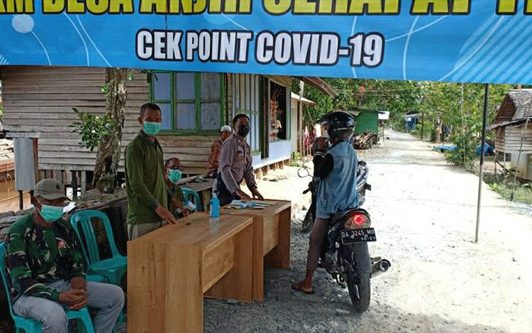 Petugas Juga Lakukan Penjagaan di Jalur Tikus Akses Masuk Kalteng di Kapuas