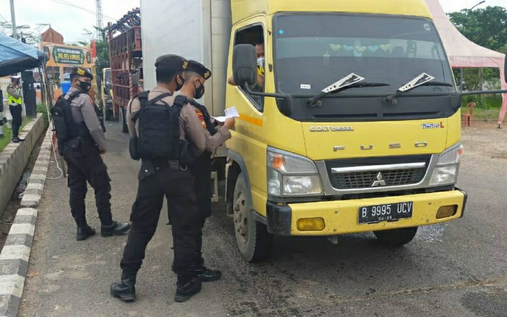 1.369 Kendaraan Gagal Masuk Kalteng via Perbatasan di Kapuas