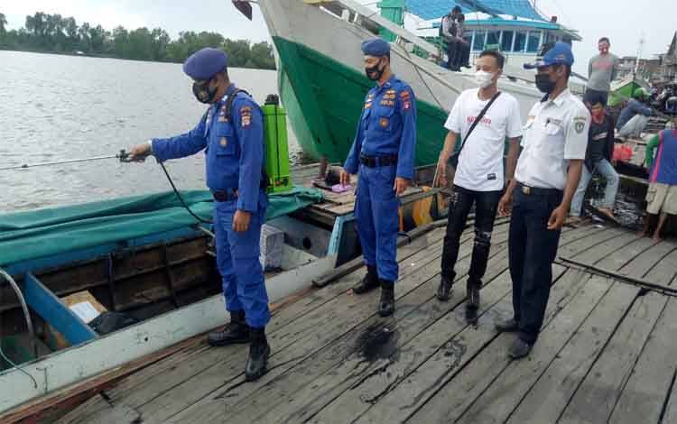 Pos Pengamanan Lebaran DAS Seruyan Cek Penerapan Protokol Kesehatan Pengguna Transportasi Air