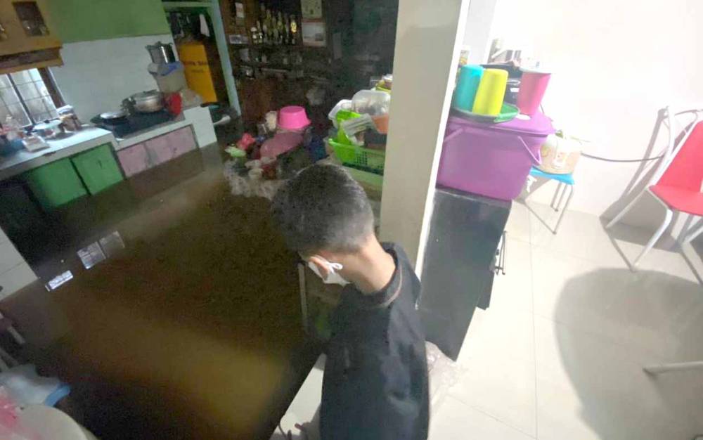 Hari Raya Idul Fitri, Sampit Dikepung Banjir