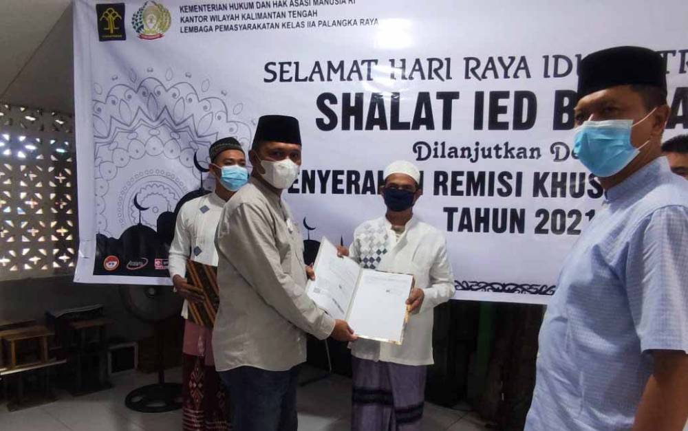 Terima Remisi, 2 Warga Binaan Lapas Palangka Raya Bebas di Hari Raya Idul Fitri