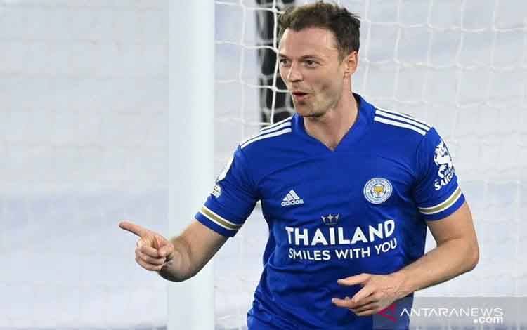 Jonny Evans Kembali ke Manchester United dengan Kontrak Jangka Pendek