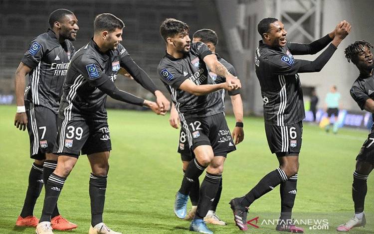 Lyon Terus Jaga Asa Liga Champions Sambil Pastikan Nimes Terdegradasi