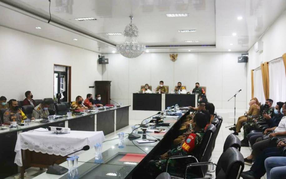 Bupati Barito Utara Pimpin Mediasi PT Bharinto Ekatama dengan Masyarakat