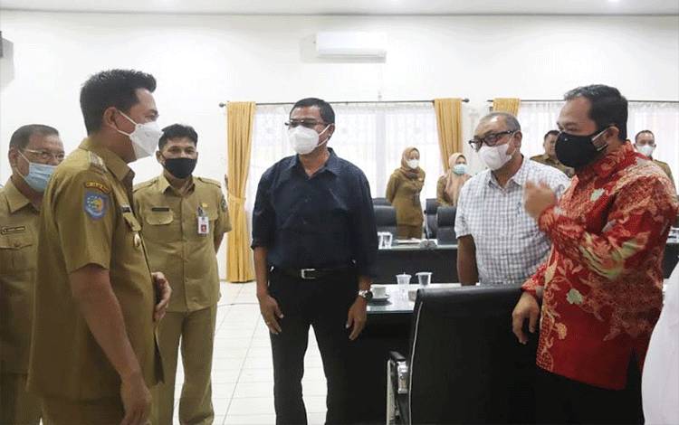 Bupati Barito Utara Mediasi PT BEK dengan Masyarakat Soal Lahan Tambang