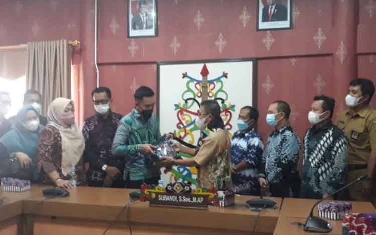 DPRD Palangka Raya Terima Kunker DPRD Tanah Laut, Ini Yang Dibahas