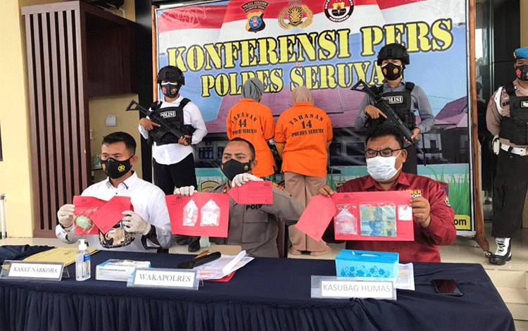 Jual Narkoba, Dua Ibu Rumah Tangga di Kuala Pembuang Diringkus Polisi  ?