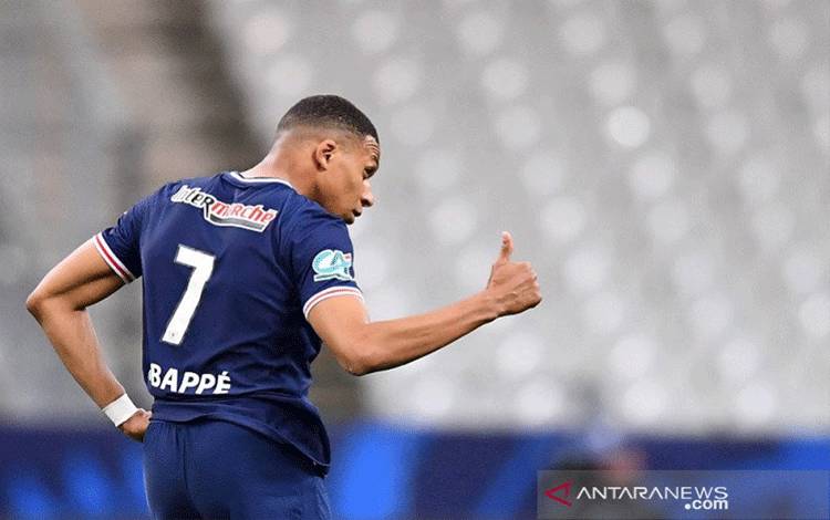 Mbappe Pimpin PSG Pertahankan Trofi Piala Prancis