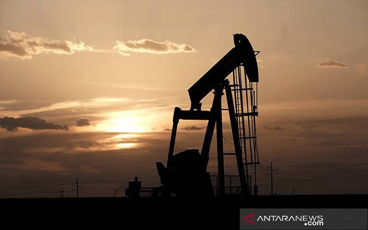 Minyak Anjlok Dua Dolar Lebih, Terseret Kekhawatiran Pandemi Asia