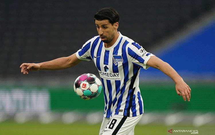 Sami Khedira Gantung Sepatu di Akhir Musim Ini