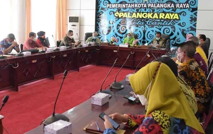 Pemko Palangka Raya Gelar Rapat Gabungan Tindak Lanjut Arahan Gubernur