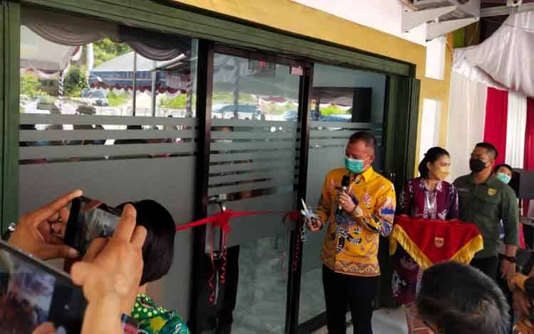 Ini Pesan Bupati Gunung Mas kepada Masyarakat Usai Meresmikan Bank Kalteng Capem Sepang