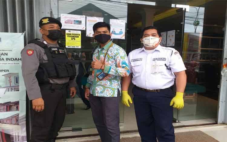 Satsabhara Polres Barito Utara Laksanakan Pengamanan di Bank
