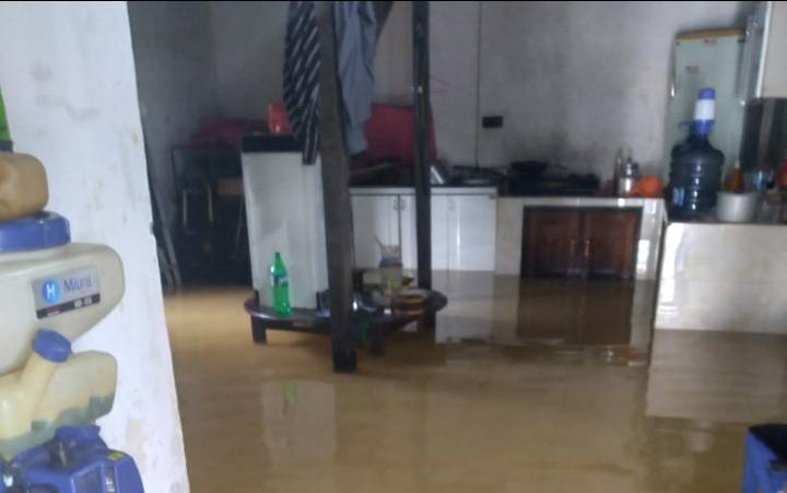 Rumah Hingga Kawasan Pertanian di Samuda Terendam Banjir