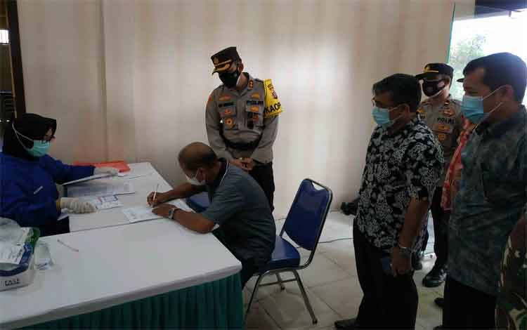 Seruyan Laksanakan Vaksinasi Massal Lansia