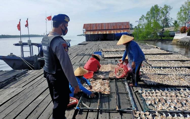 Warga Pesisir Sungai Undang Diminta Tetap Disiplin Terapkan Prokes
