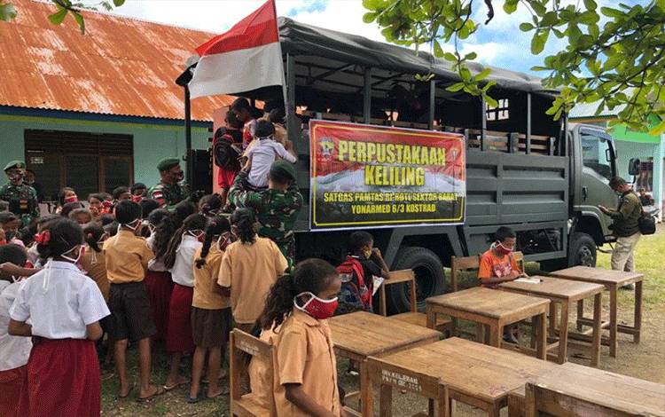 Satgas RI-Timor Leste Jalankan Perpustakaan Keliling Bagi Pelajar
