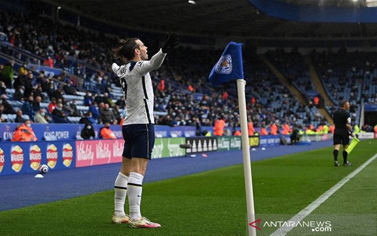 Tottenham Bantu Chelsea Tetap Finis di 4 Besar