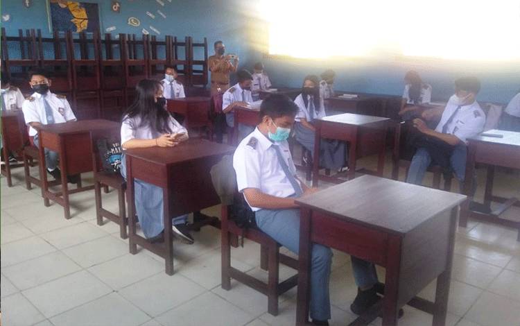 SMAN 1 Kurun Laksanakan Uji Coba Pembelajaran Tatap Muka Secara Terbatas