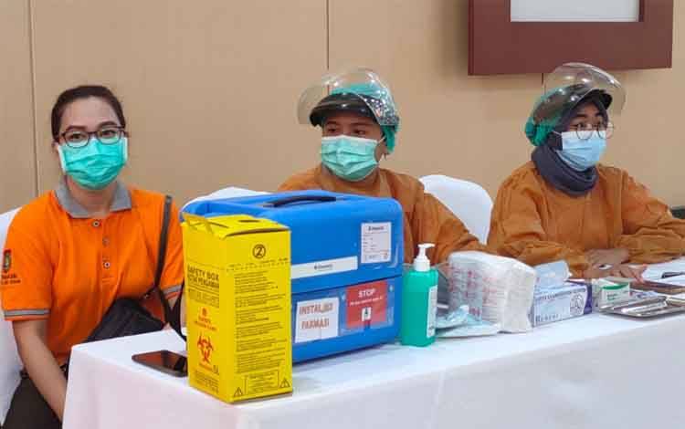 Disdik Kalteng Gencarkan Vaksinasi Guru