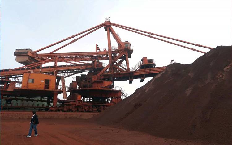 Jokowi: Indonesia Harus Berani Tidak Ekspor Bahan Mentah Minerba Meskipun Digugat WTO