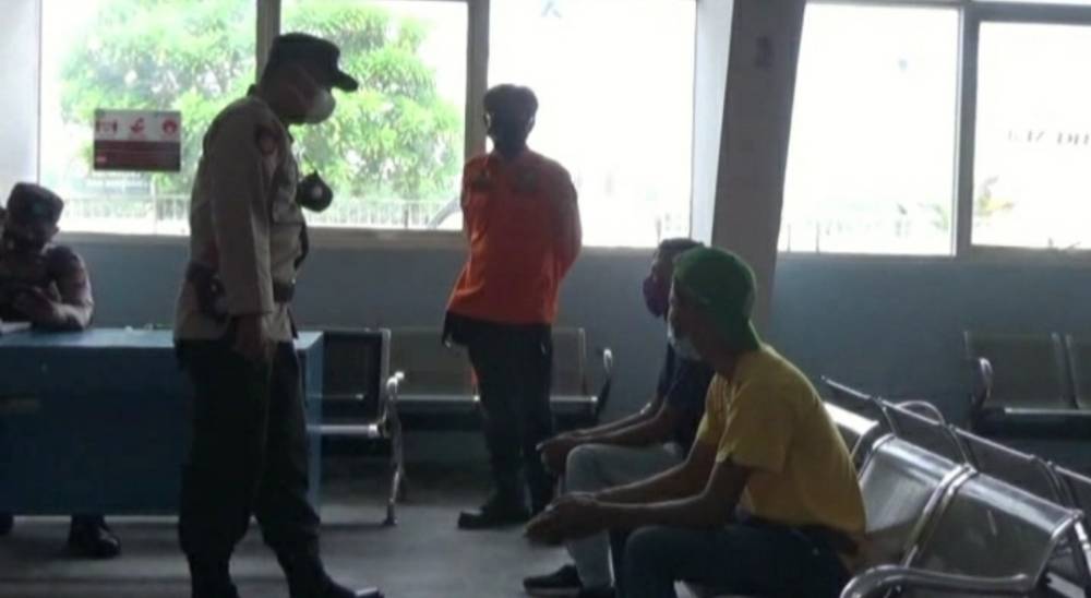 2 Penumpang Dikembalikan ke Daerah Asal karena Masuk Kalteng tak Bawa Surat Negatif Covid-19