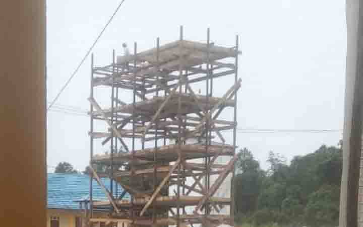 Wah, Kantor Desa Dibangun Gedung Walet