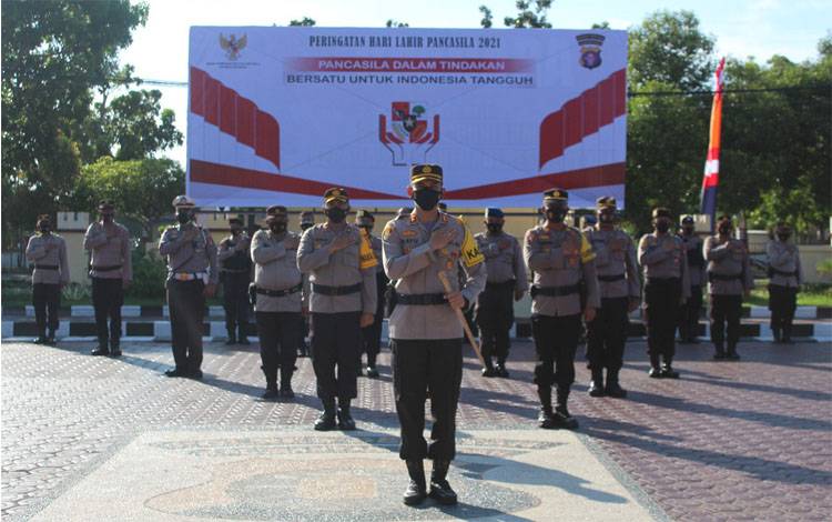 Kapolres Seruyan Pimpin Upacara Peringatan Hari Lahir Pancasila