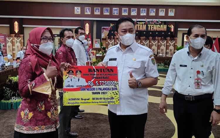 Pemprov Kalteng Bantu Dana Praktik Kerja SMK