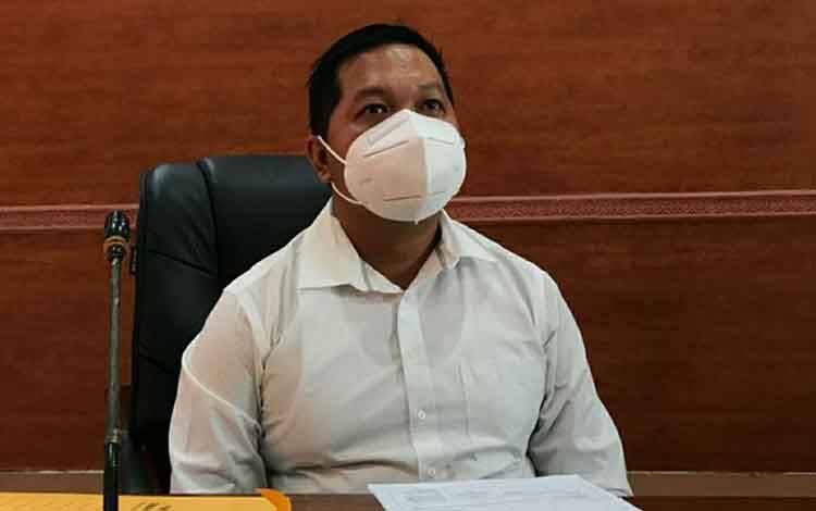 Wakil Ketua I DPRD Kapuas Dorong Dinkes Jemput Bola Vaksinasi Lansia