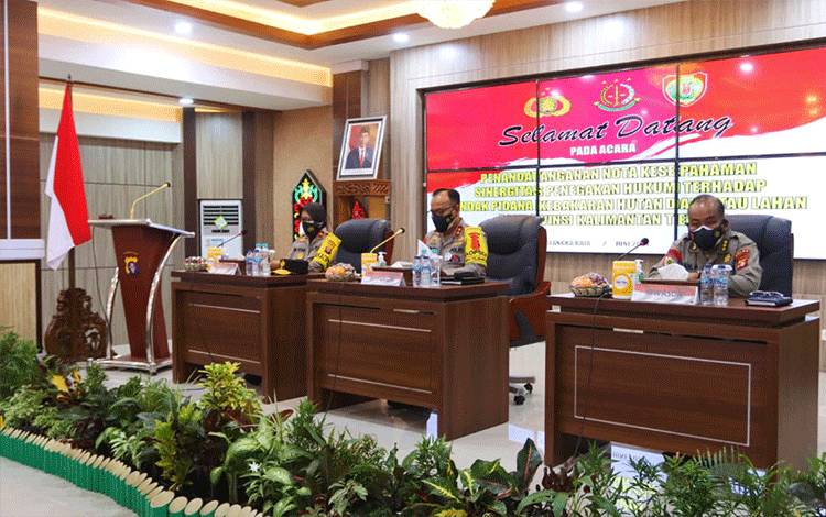 Tindak Tegas Pelaku Karhutla, Polda Kalteng Teken MoU Dengan Instansi Terkait