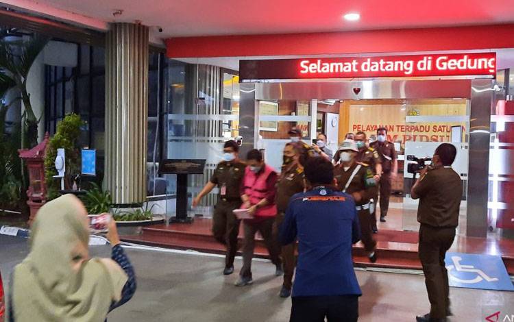 Kejagung Tahan Lagi Satu Tersangka Korupsi Anak Perusahaan Antam