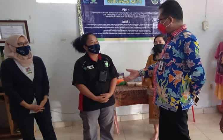 Dislutkan Kalteng Dukung Pengembangan Pelaku Usaha Perikanan Melalui BLU-LPMUKP