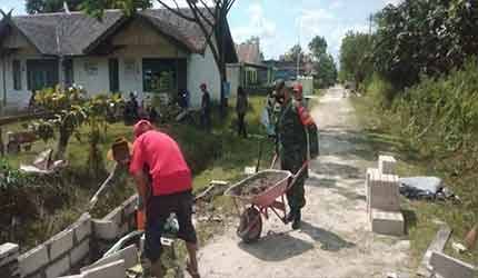 Warga Karanggan XIX Kompak Bangun Gorong-Gorong