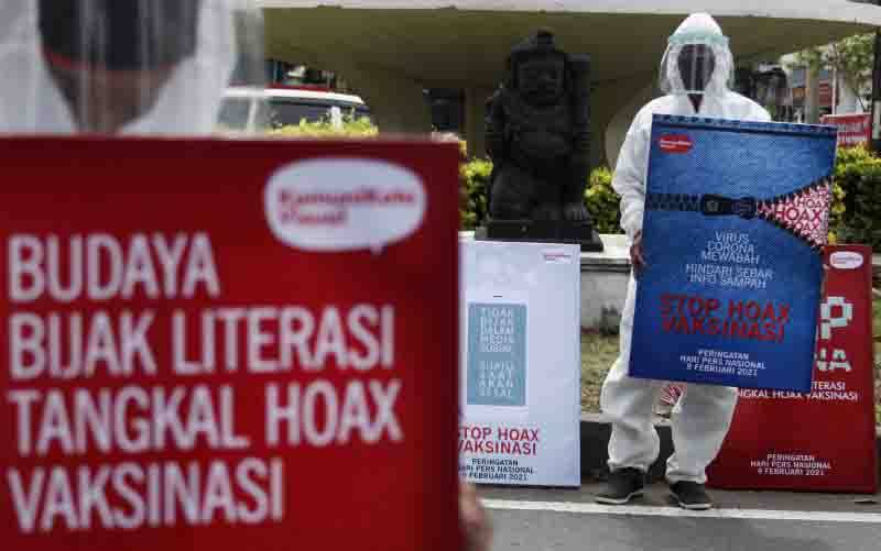 Dokter: Luruskan Hoaks Vaksinasi Secara Perlahan, Bukan dengan Paksaan