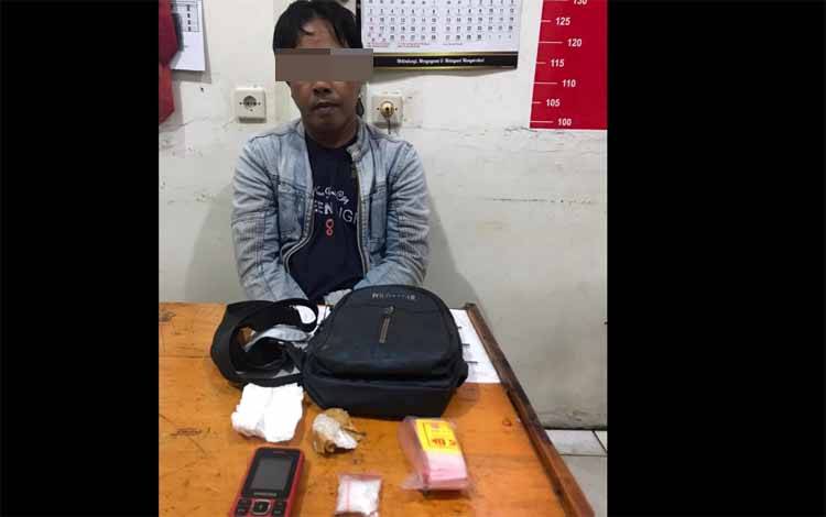 Berniat Edarkan Sabu di Kebun Sawit, Pria Ini Diringkus Jajaran Polsek Sungai Sampit