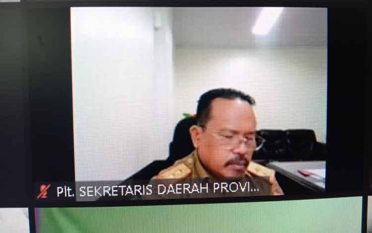 Plt Sekda Kalteng Buka Webinar Penyederhanaan Birokrasi Secara Daring