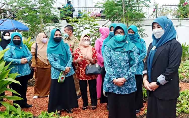 Siapkan Keikutsertaan Program Hatinya PKK, TP PKK Balangan Kunjungi Barito Utara