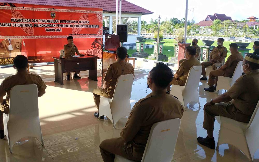 Bupati Seruyan Lantik Pejabat Struktural, ini Arahannya