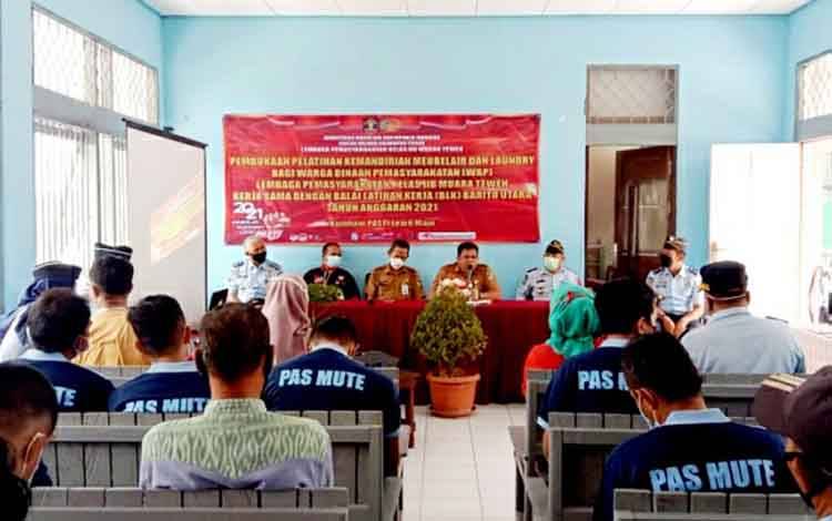 40 Warga Binaan Lapas Kelas IIB Muara Teweh Ikuti Pembinaan Kemandirian