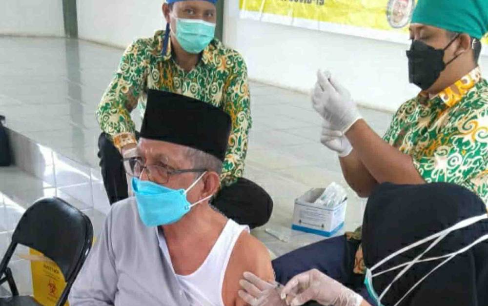 Ketua MUI Kapuas Dukung Program Vaksinasi Lansia
