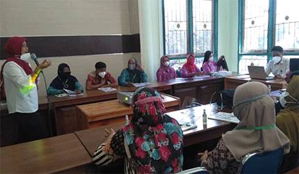 DinsosPMD Sukamara Beri Pelatihan Kader Pemberdayaan Masyarakat Desa
