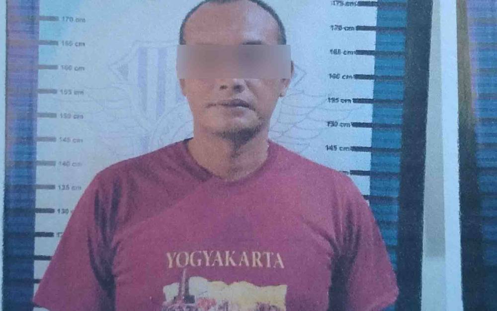 Mau Berbelok Truk Diseruduk Pengendara Motor