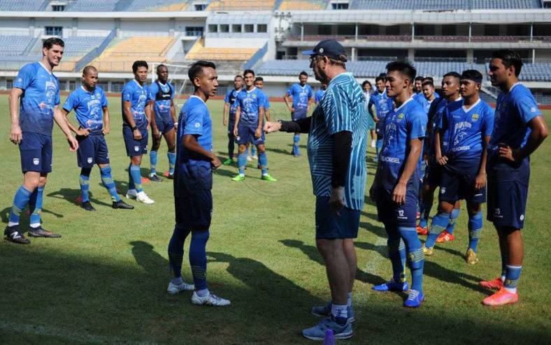 Persib Agendakan Uji Coba Lawan Persikabo