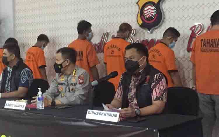 Polda Kalbar Tangkap 8 Pemalak Pengemudi Speedboat