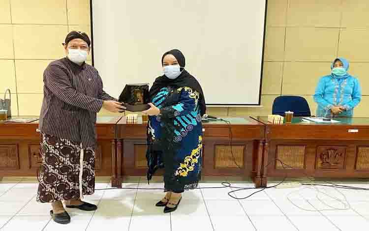 Banyak Kebijakan Menarik yang Diperoleh Anggota DPRD Kalteng saat Kunker ke Yokyakarta