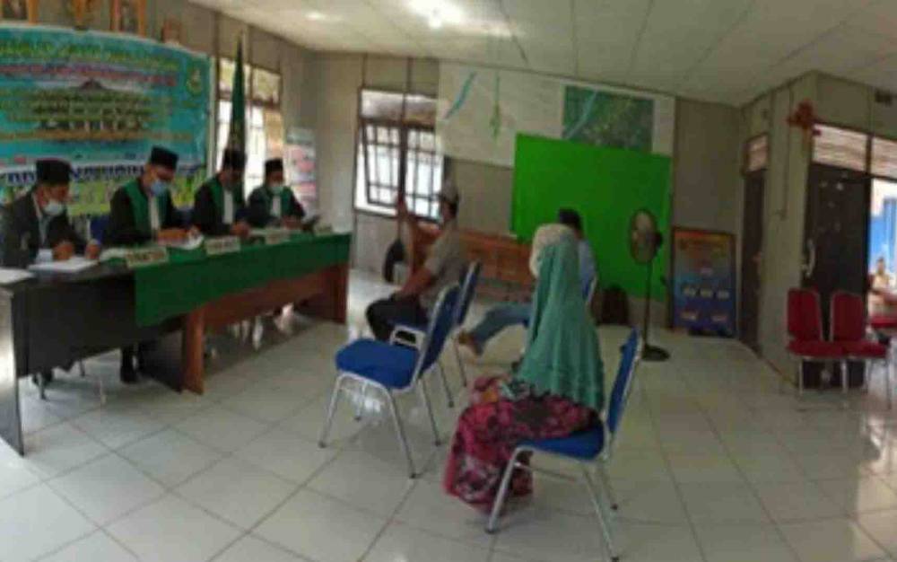 KUA Kecamatan Pulau Petak Dampingi Pelaksanaan Sidang Isbat